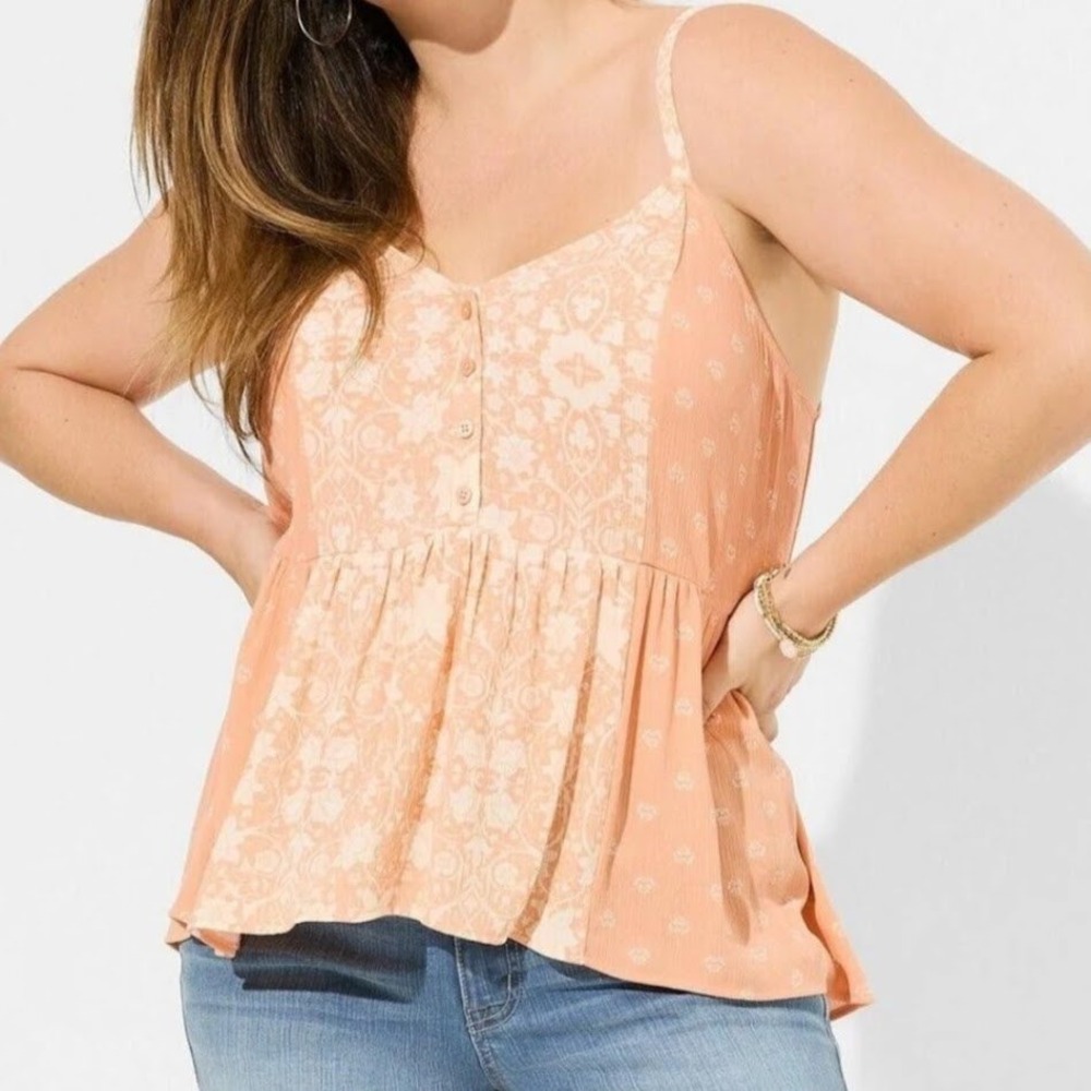 Torrid Womens 1X 14/16 Babydoll Tank Peach Lotus‎ Ditsy Floral Crinkle Gauze Top
